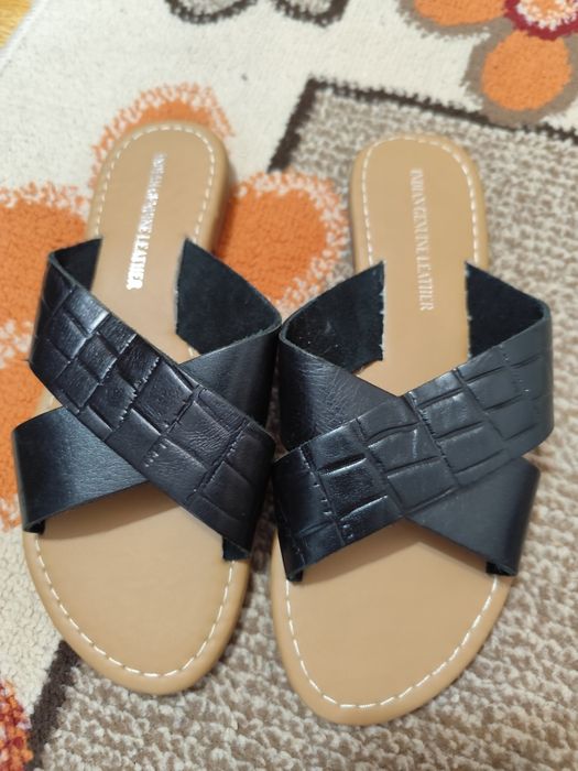 Papuci piele naturala, măsura 37