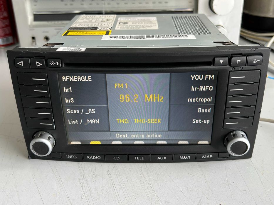 Оригинални автомобилни радио CD навигация