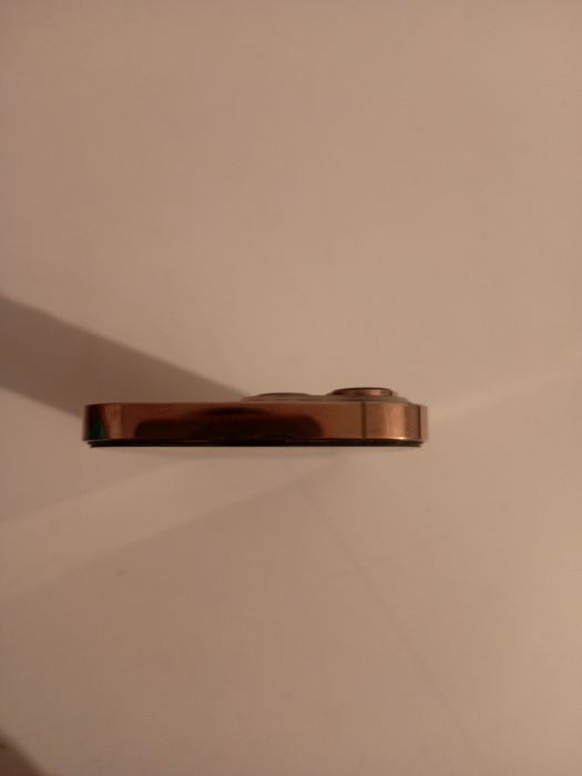 Продаю Iphone 13 pro