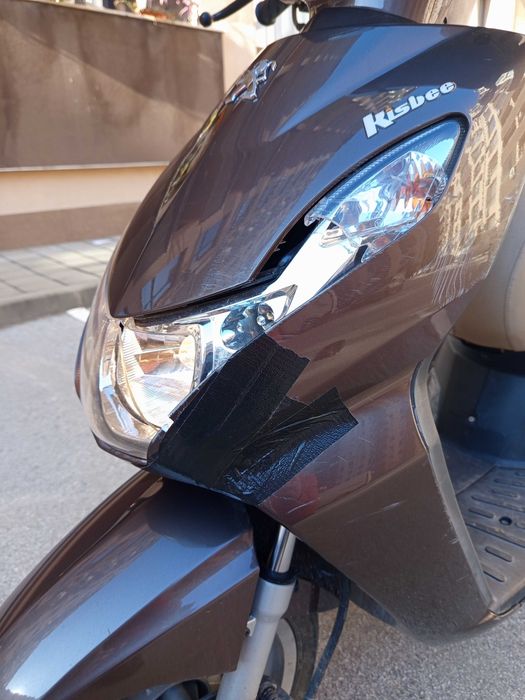 Продавам Скутер Пежо кисби