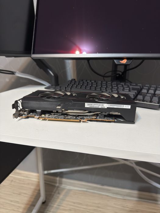 AMD Radeon Sapphire Pulse RX 6650 XT