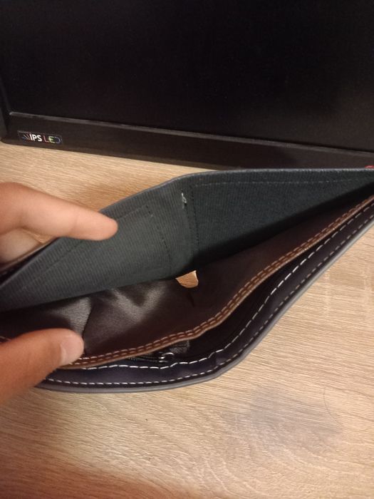 Vand portofel bogesi