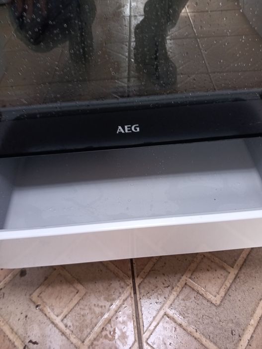 Свободно стояща печка с керамичен плот Аег Aeg 2 години Гаранция!