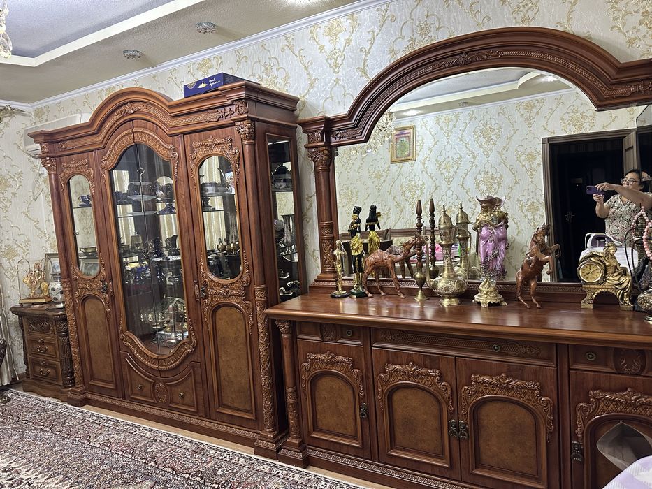 Мехмонхона тўплами Стенка , Комот . Хитой