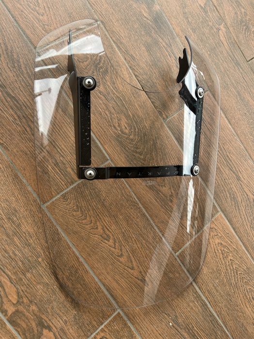 Лобовое стекло