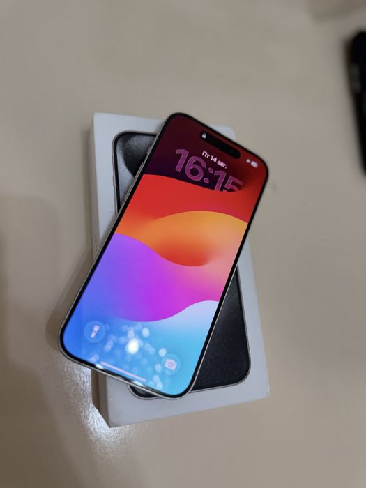Iphone 15 pro White