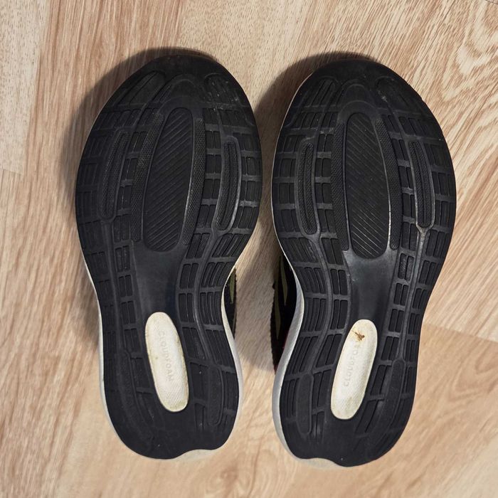 Pantofi copii Adidas RunFalcon 3 - size 34 - stare foarte bună