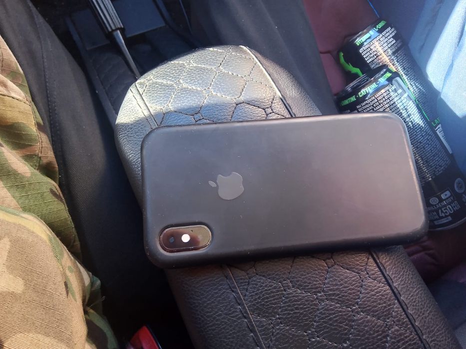 Айфон xs продам