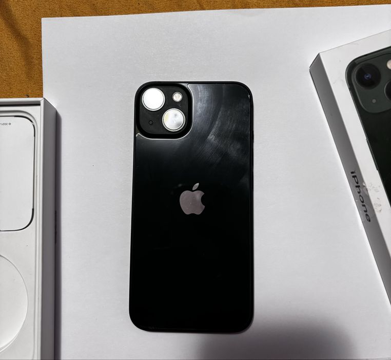 Vand Iphone 13 verde