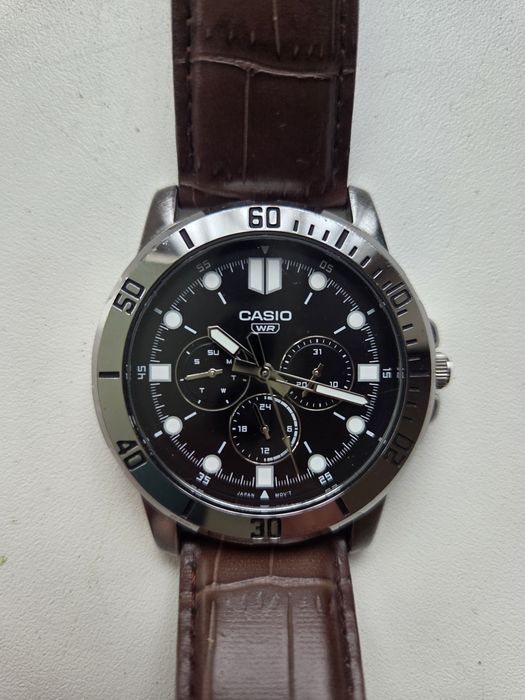 Продам Часы Casio