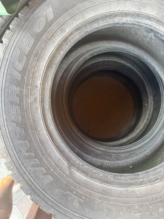 Зимний шины 285/60/18