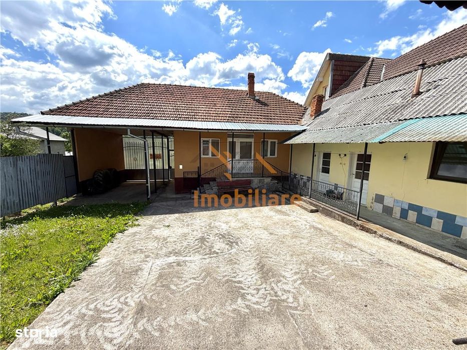 Casa De Vanzre | 4 Camere | 978 Mp Teren | Rosia | Bihor |