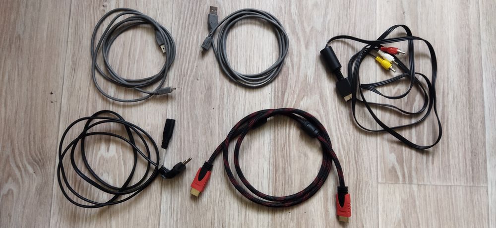 Старенкий плейстейшен.