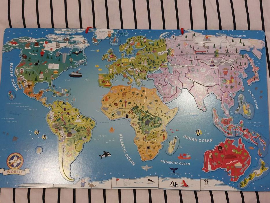 Магнитна дъска с пъзел континенти