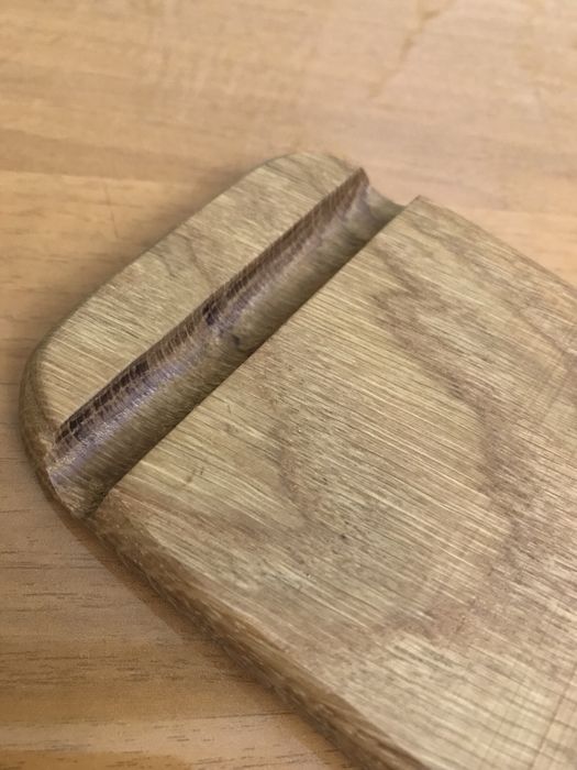 Подставка держатель для телефона из дерева (дуб)