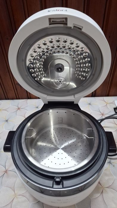 Instant Pot оризоварка  +  готвене на пара 12 чаши / 2.8 ,600W