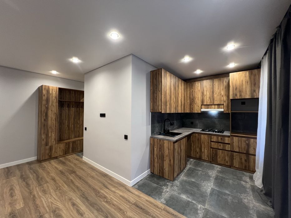 Стильная 2 комнатная квартира с кухней-студией // Ботанический сад