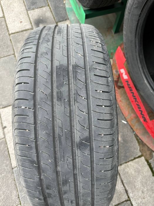 235/50/19 Giti BU balon