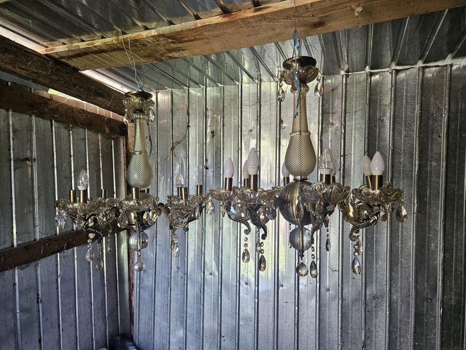 2 lustre in pecabile