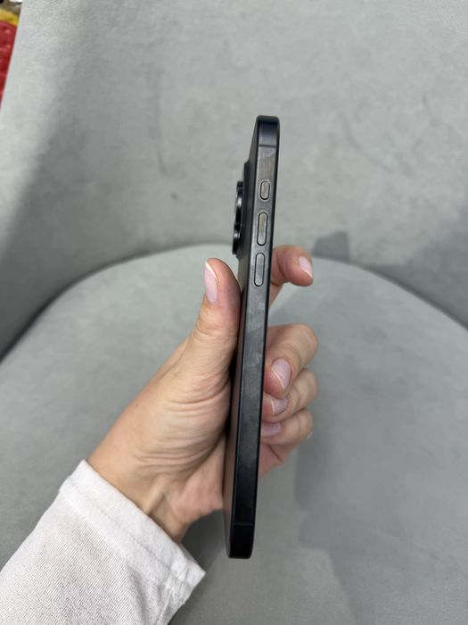 Продам Iphone 15pro max 256