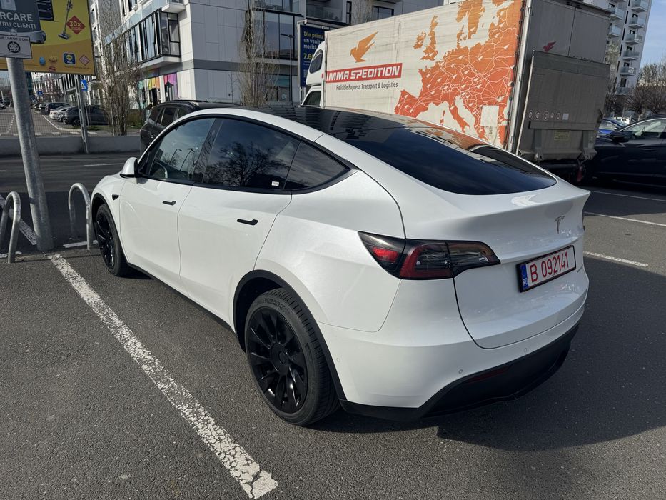 Tesla model Y Long range 12/2021 54000km carlig summon