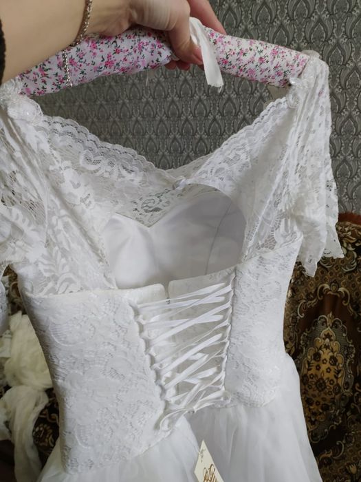 Продам обсалютно новое свадебное платье