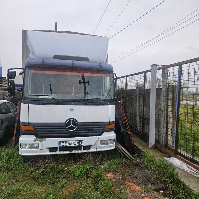 Vand camion Mercedes