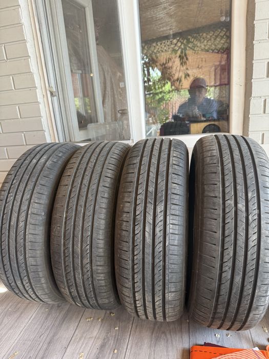 Срочнт продам автошины