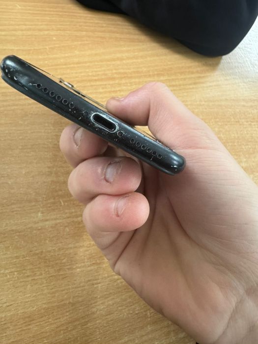 Продам или обменяю Iphone Xr