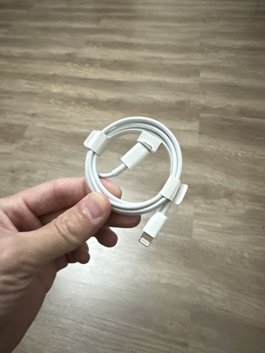 Продам новый айфон шнур оригинал!