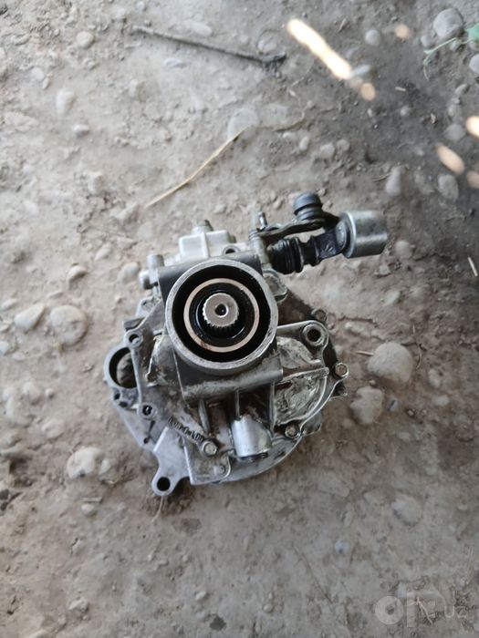 Changan  98 karobka zapchast xonanda xamma narsasi bor