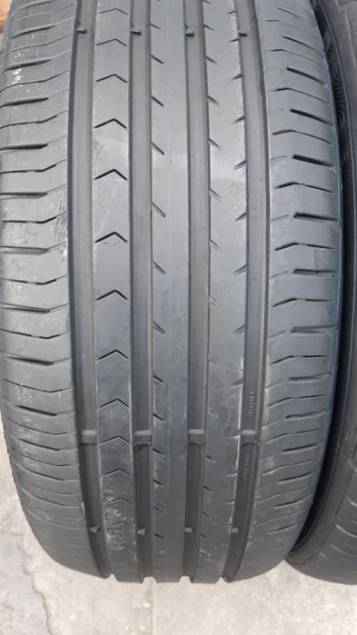 2 anvelope 225/55r17 vară marca Continental an 2022 preț 230 lei bucata