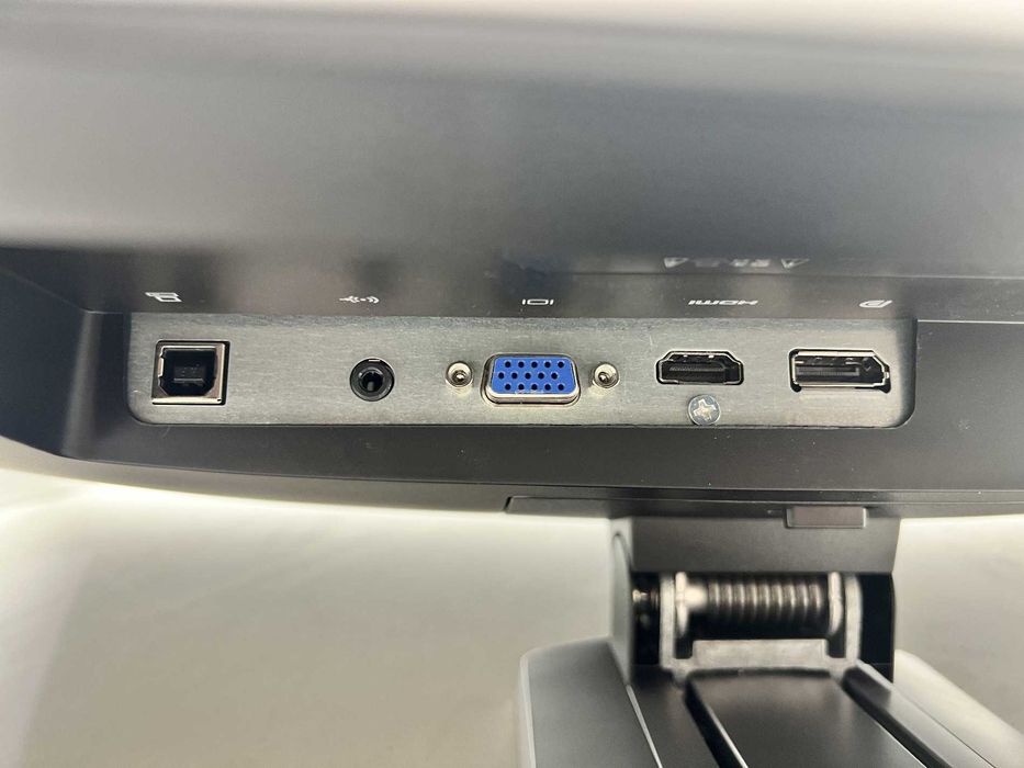 Монитор HP EliteDisplay E240c 24" IPS WebCam Говорители /клас А/ Гаранция