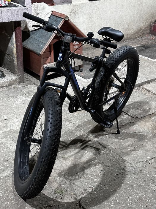 Bicicleta cu roti groase