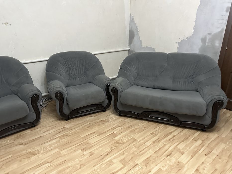Продам диван тройка