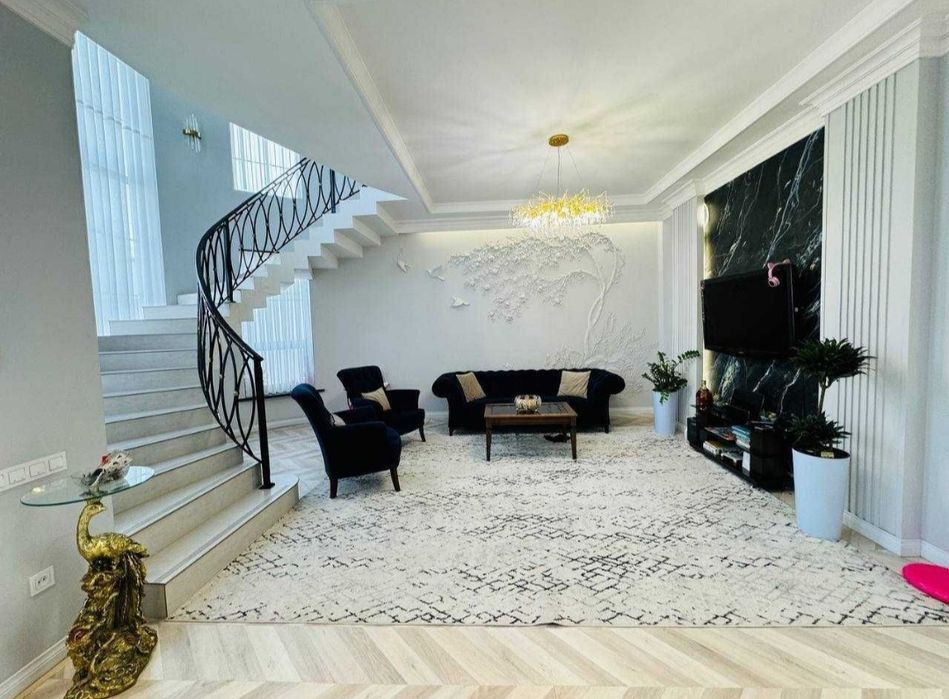 Сдается дом в центре столицы, элитный район Бадамзар

Ориентир: школа