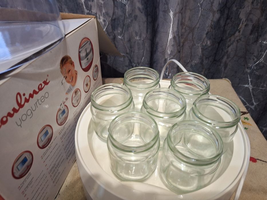 Продам йогуртницу