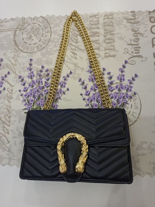 Продавам дамска чанта