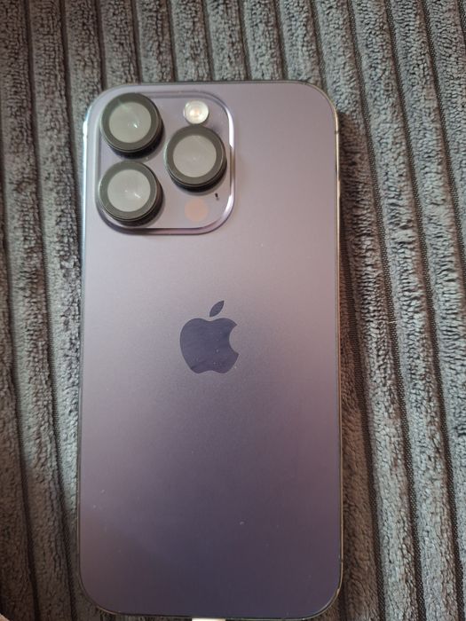 Продавам айфон 14 pro deep purple