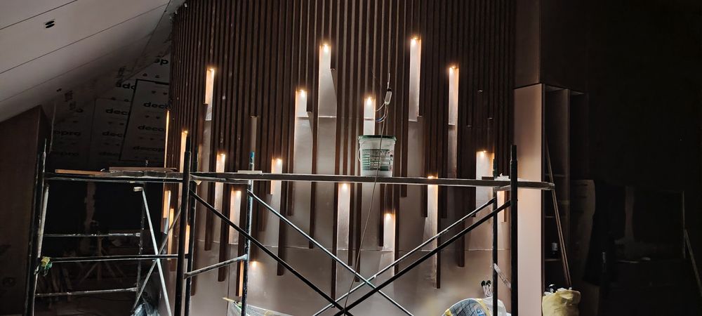 Высоко качественный ремонт и дизайн интерьера в стиле хайтек и лофт.