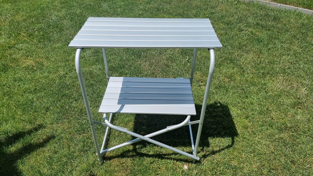 Accesorii cort - masa, scaune, spatii depozitare, rafturi
