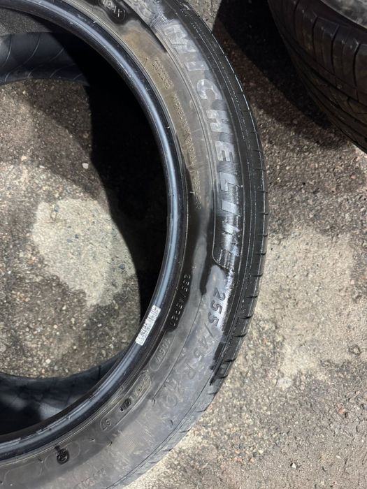 Продаю Шины Michelin