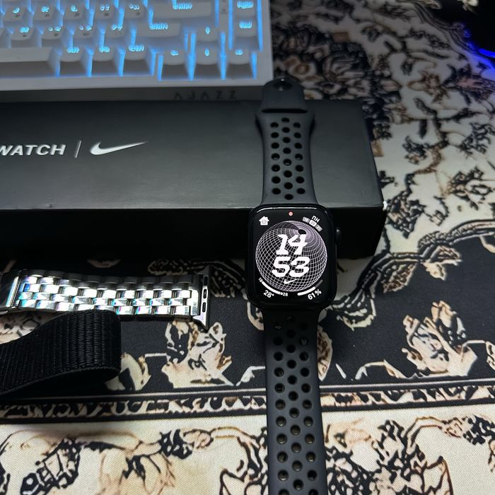 Apple watch 7 45mm Nike Series