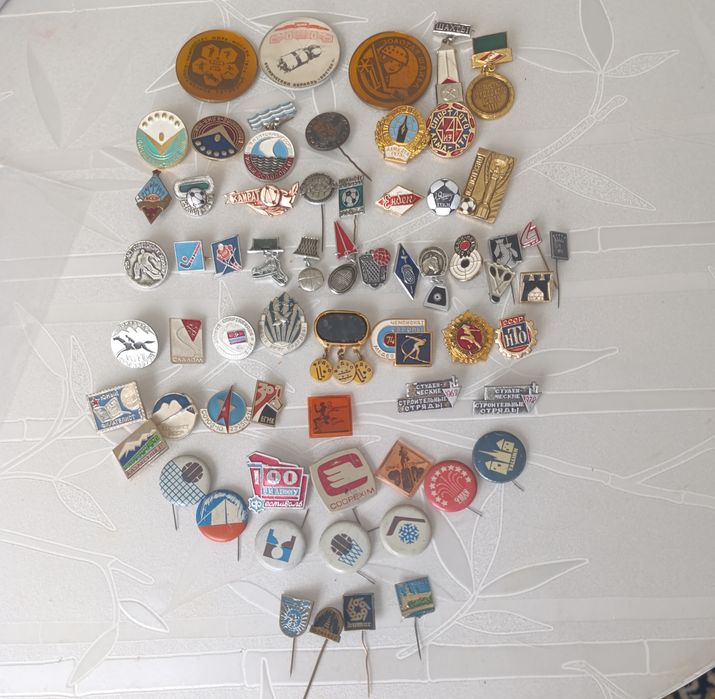 Значки  из  СССР