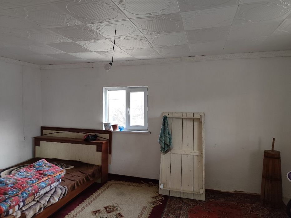 Подхозда жер үй , мал ұстағанға арналған