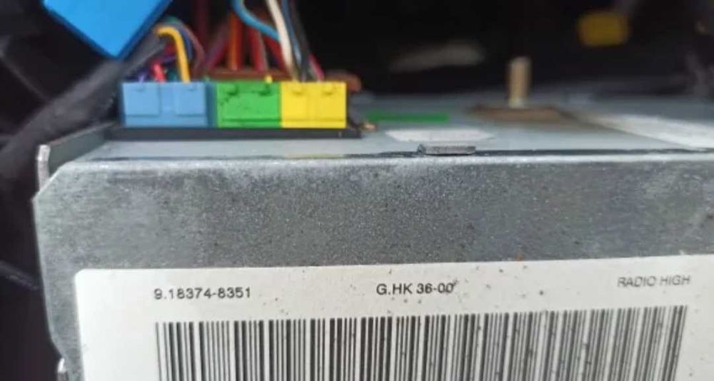 Дигитален чейнджър vw ауди audi skoda seat usb флашка музика телефон