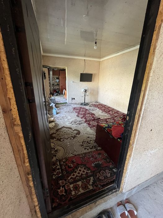 Ховли сотилади срочна