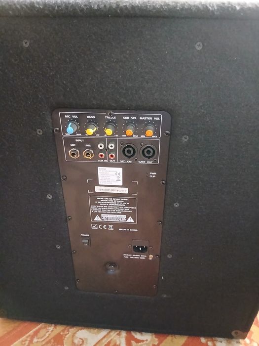 Vând subwoofer activ ibiza 18