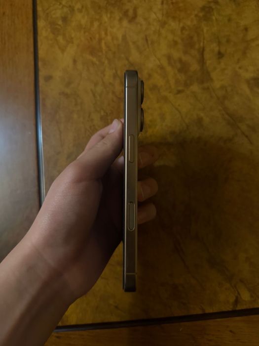 Айфон 16 про был в ремонте