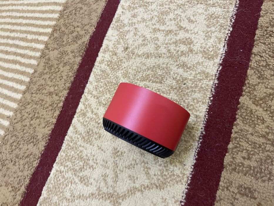 Yandex Алиса красный